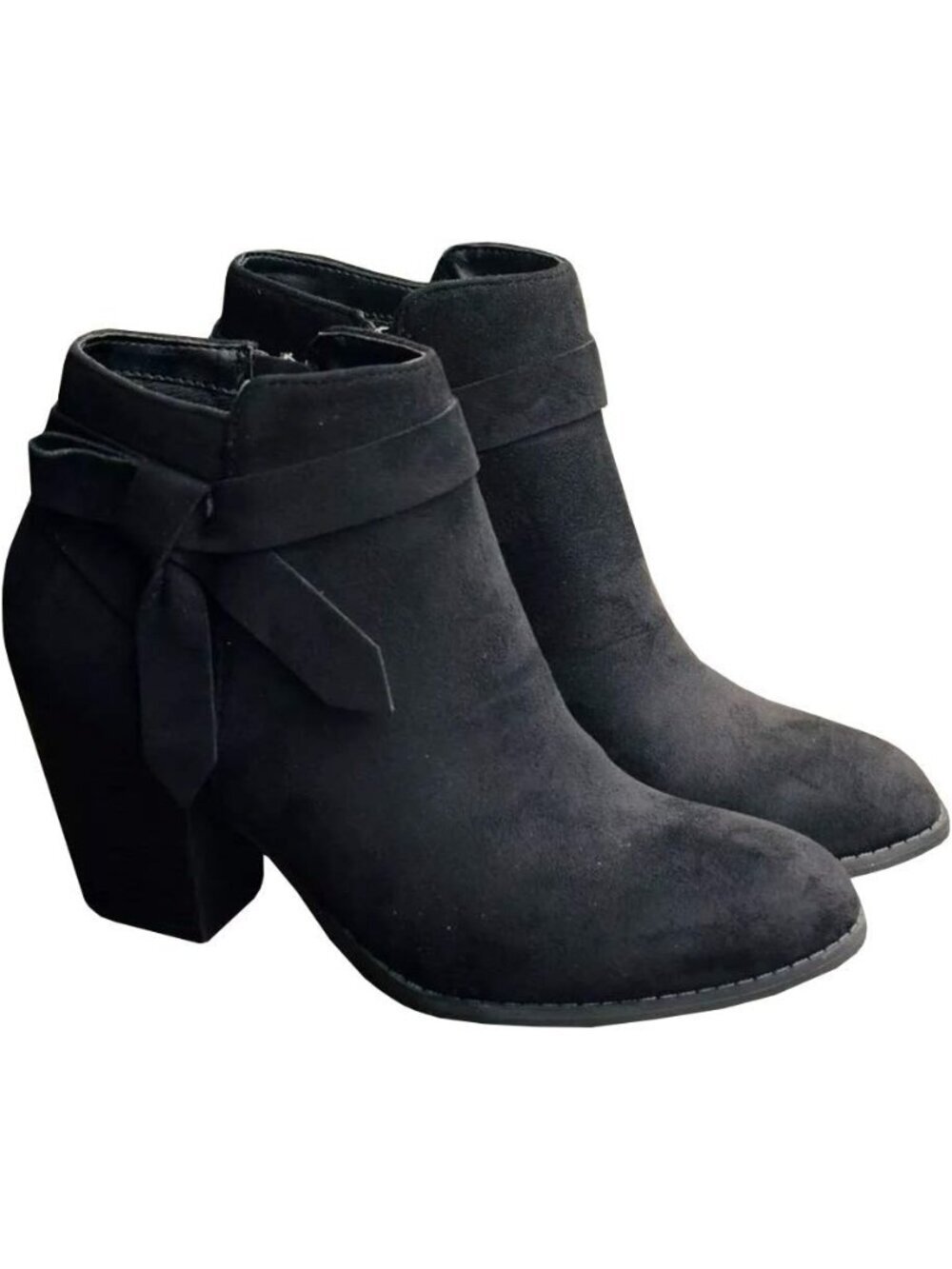 Women's Black Closed Toe Stacked Heel Tie Knot Side ZIP Chelsea Pump Ankle Boots